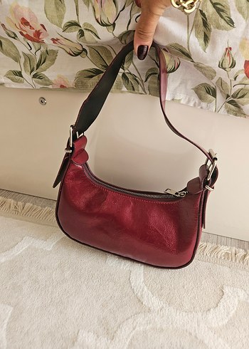 Bershka bordo kol çantası