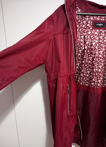 LC Waikiki Yağmurluk ceket