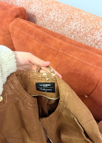 Deri Görünümlü Kahverengi Kadın Ceket - Görsel 3