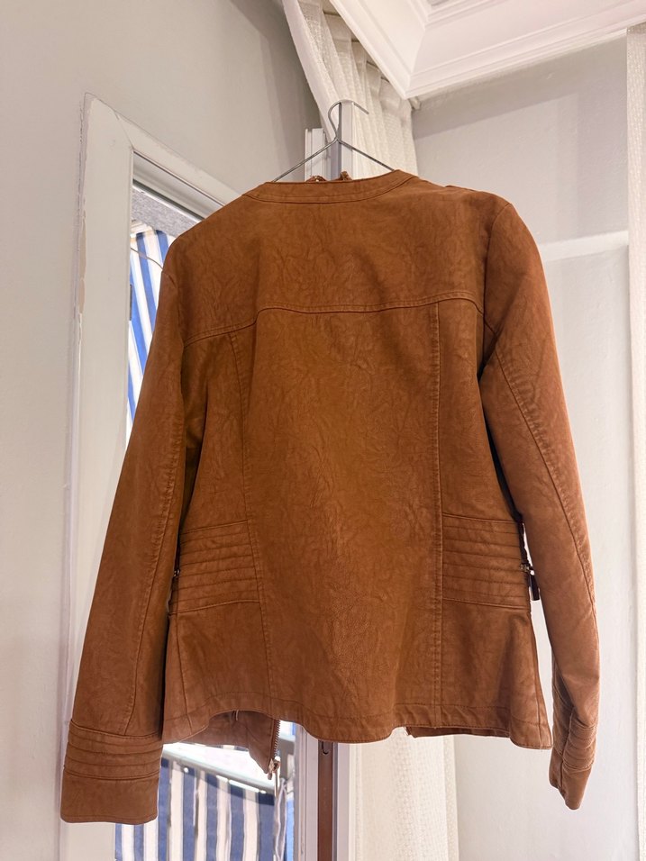 Deri Görünümlü Kahverengi Kadın Ceket - Görsel 2