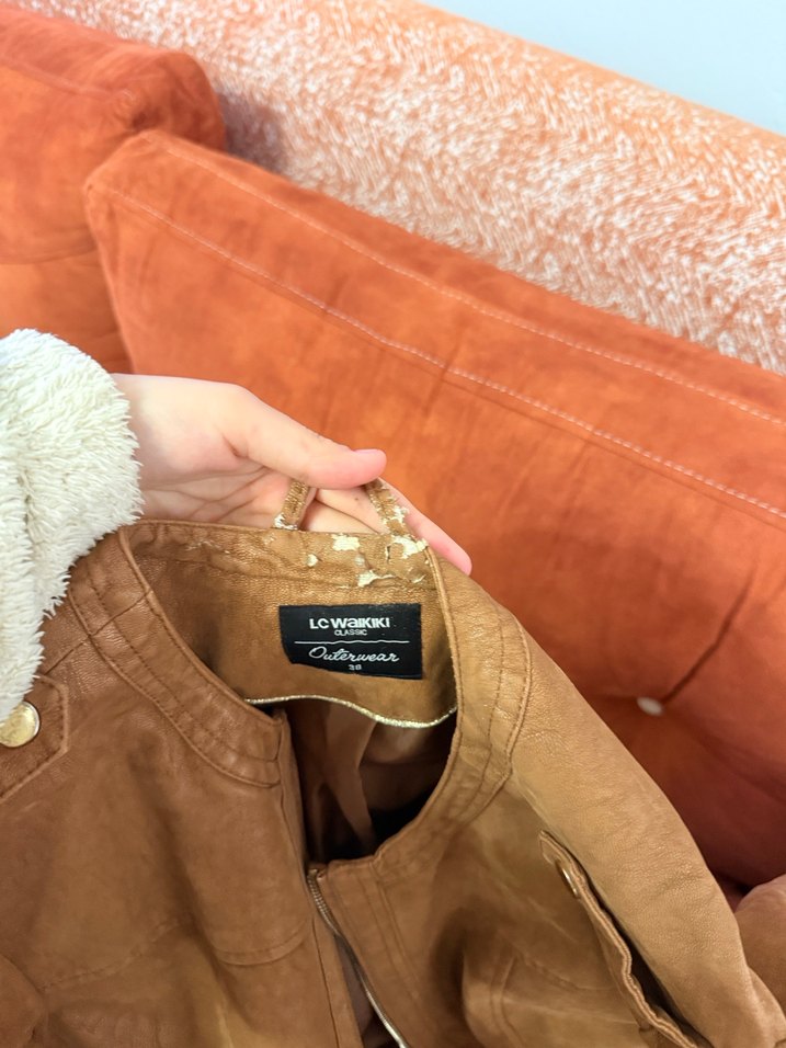 Deri Görünümlü Kahverengi Kadın Ceket - Görsel 3