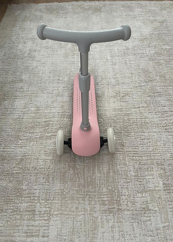 Beden Pastel Pembe Çocuk Scooterı
