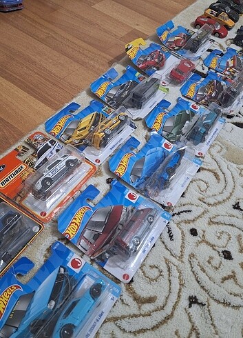 Hot Wheels karışık araçlar