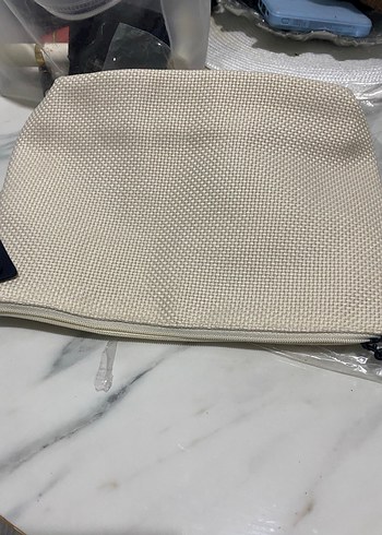 Bej Lancome Fermuarlı Makyaj Çantası - Görsel 2
