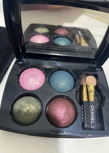 Chanel Çok Renkli Göz Farı Paleti - Görsel 2