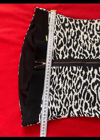 Siyah Zebra Desenli Straplez Uzun Elbise - Görsel 6