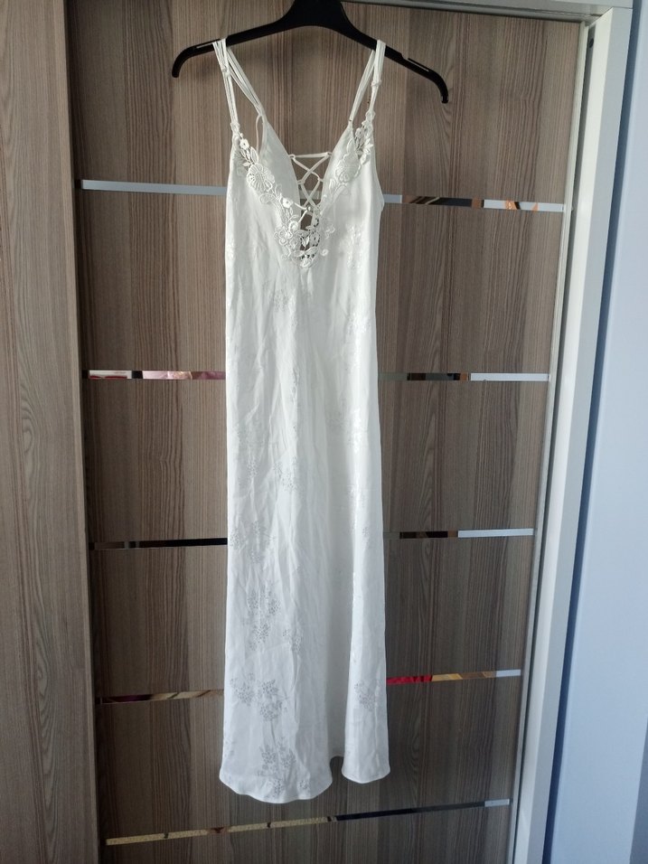 Uzun Kollu Beyaz Nakışlı Bohem Kadın Elbise - Görsel 4