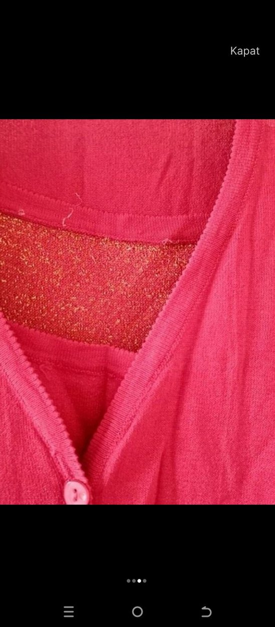 Düğmeli, V Yaka, Kısa Kollu Pembe Bluz - Görsel 3