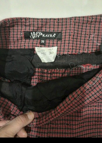 Düğmeli Kırmızı Desenli Kadın Kumaş - Görsel 2