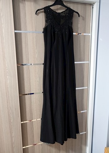 Siyah Dantel Detaylı Uzun Kadın Abiye Elbise - Görsel 3