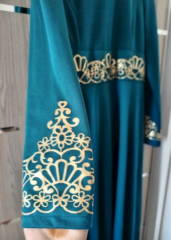 Nakışlı Uzun Turkuaz Kadın Henna Elbisesi - Görsel 3