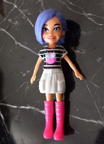 Polly Pocket oyuncak bebek
