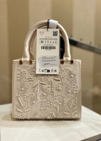 Zara Nakışlı İnci Detaylı Beyaz Deri Kadın Çanta
