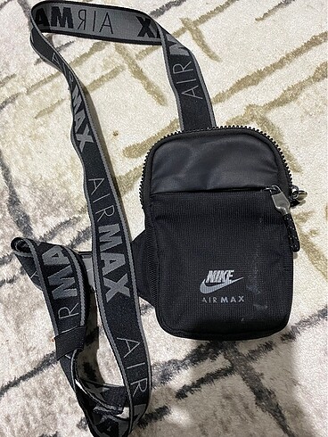Nike çapraz çanta