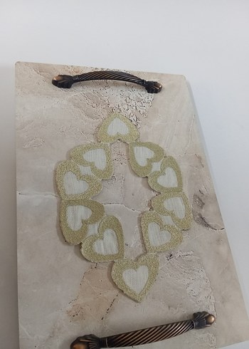 Kalp gold nakışlı kahve sunum - Görsel 3