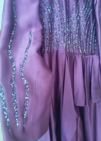 Uzun Kollu Pembe İşlemeli Abiye Elbise - Görsel 3