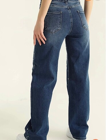 Trendyol & Milla Taşlı Jeans