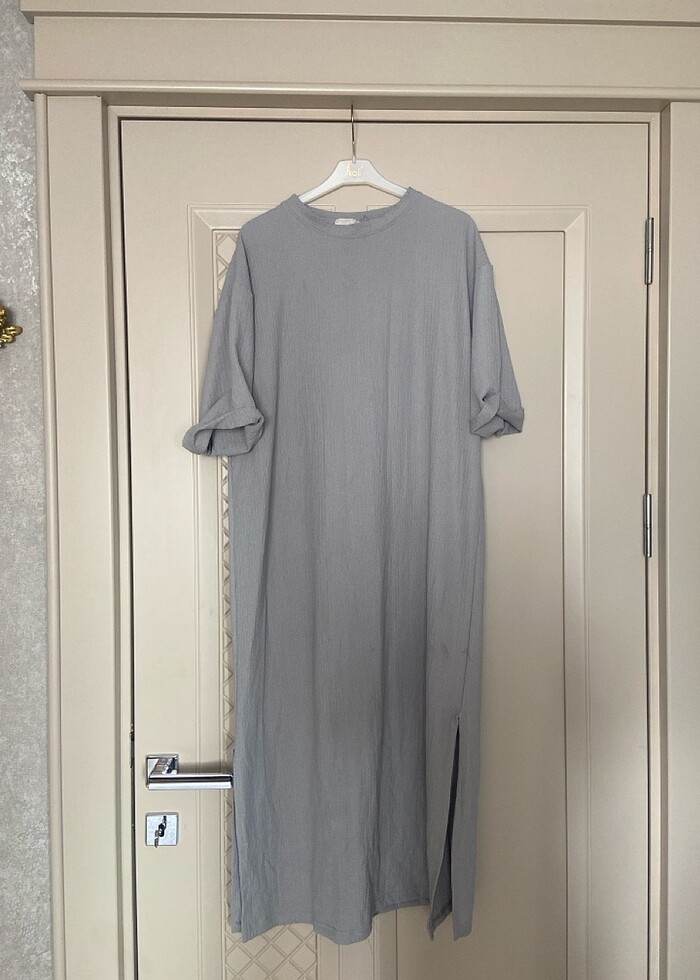 Gri elbise - Görsel 4