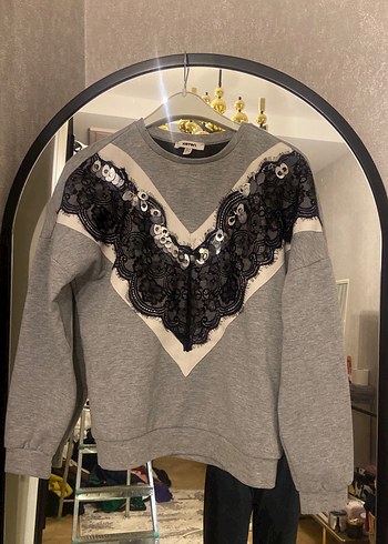 Dantel Detaylı Gri Kadın Sweatshirt - Görsel 2