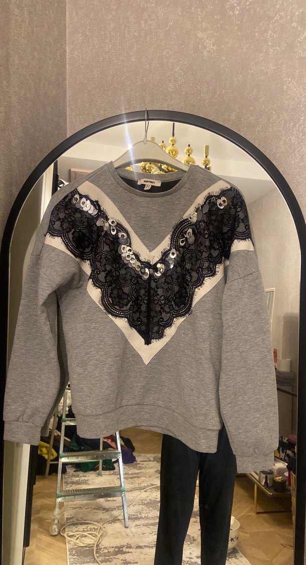Dantel Detaylı Gri Kadın Sweatshirt - Görsel 2