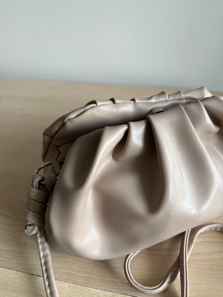 Bej Deri Pilili Kadın Çanta - Görsel 2