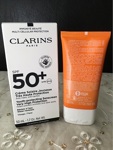 Beden CLARINS 50 FACTÖR GÜNEŞ KREMİ YÜZ İÇİN.