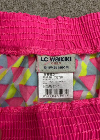 LC Waikiki Renkli Desenli Kız Çocuk Deniz Şortu