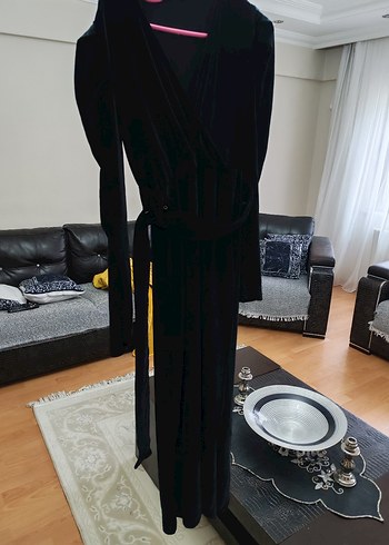 Uzun Kollu Siyah V Yaka Midi Elbise - Görsel 4