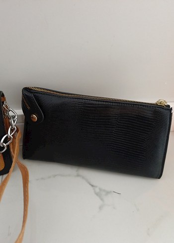 Parlak Siyah Deri Yılan Desenli Zincirli Çanta - Görsel 2