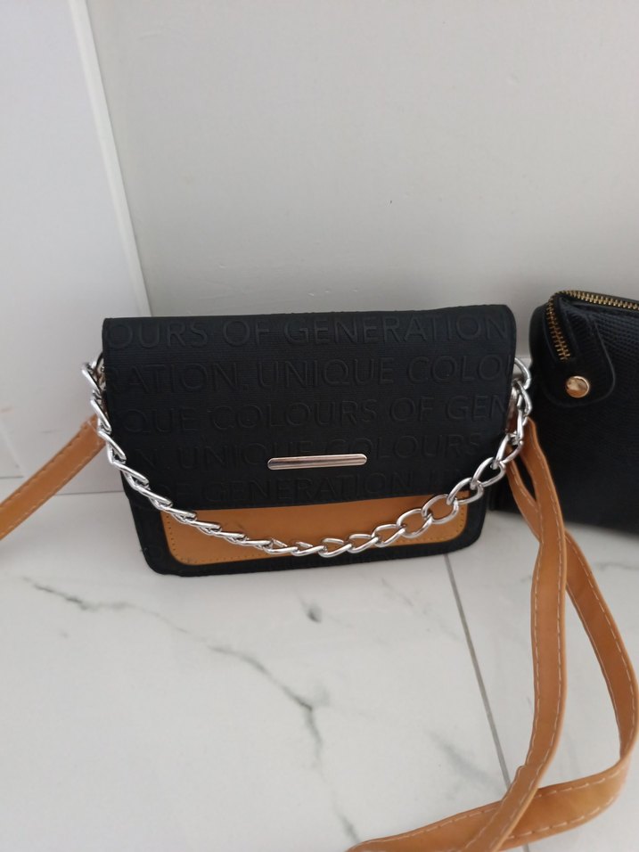 Parlak Siyah Deri Yılan Desenli Zincirli Çanta - Görsel 3