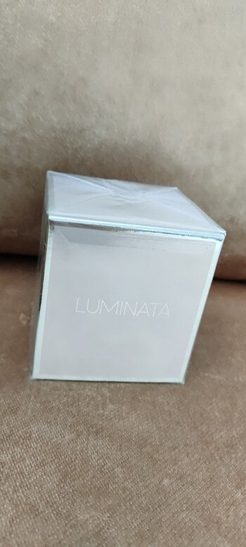 Avon Avon luminata 50 ml bayan parfümü