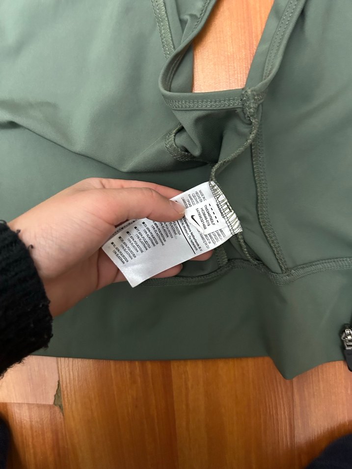 Nike Gri Fermuarlı Yüksek Yakalı Kadın Yelek - Görsel 5