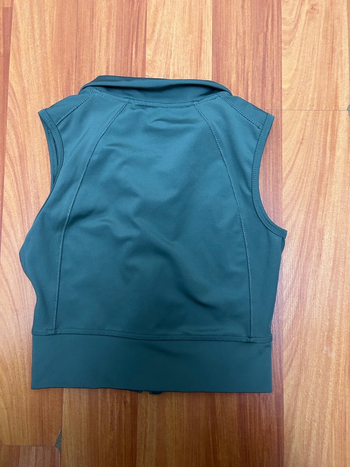 Nike Gri Fermuarlı Yüksek Yakalı Kadın Yelek - Görsel 4