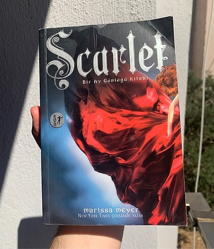 Ay günlüğü scarlet