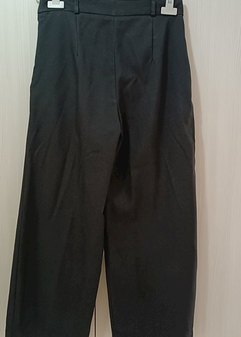 Trendyol & Milla Kadın Siyah Pilili Midi Kumaş Pantolon