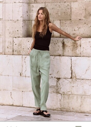 Zara Dökümlü Pantolon