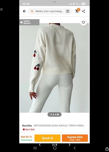 Nakışlı Mini Beyaz Düğmeli Hırka - Görsel 3