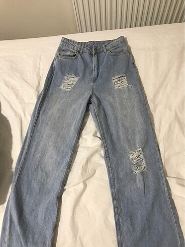 Yırtık jean
