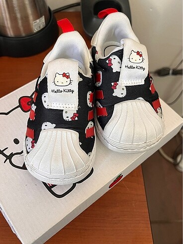 Adidas Superstar