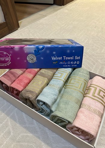 Beden Pastel Renkli Desenli Havlu Seti