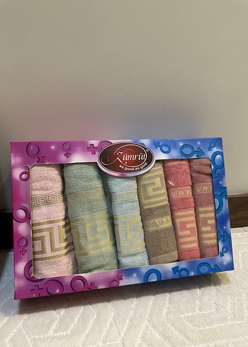Diğer Pastel Renkli Desenli Havlu Seti