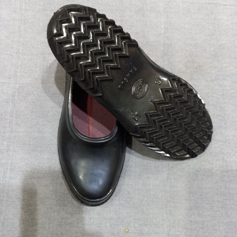 Kadın  mes lastik  ayakkabı her numara mevcuttur 36 40 arası - Görsel 2