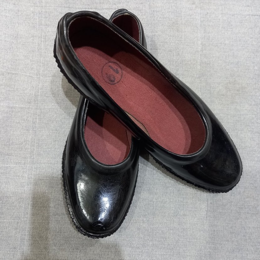 Derby marka  mes lastik ayakkabı  40 numara - Görsel 3