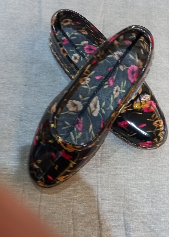 ÇİÇEKLİ BAYAN NAYLON AYAKKABI  - Görsel 2