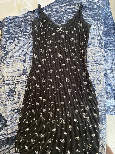 H&M elbisw
