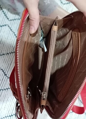  Beden kırmızı Renk Benetton kadın çanta 