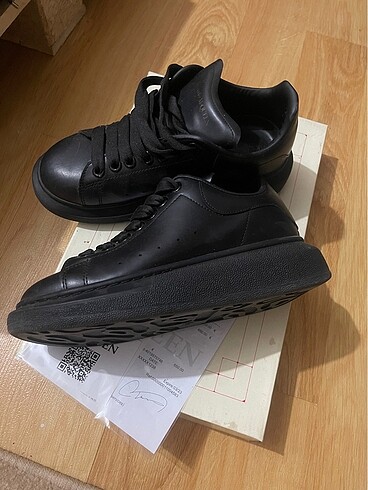 Alexander McQueen Spor ayakkabı