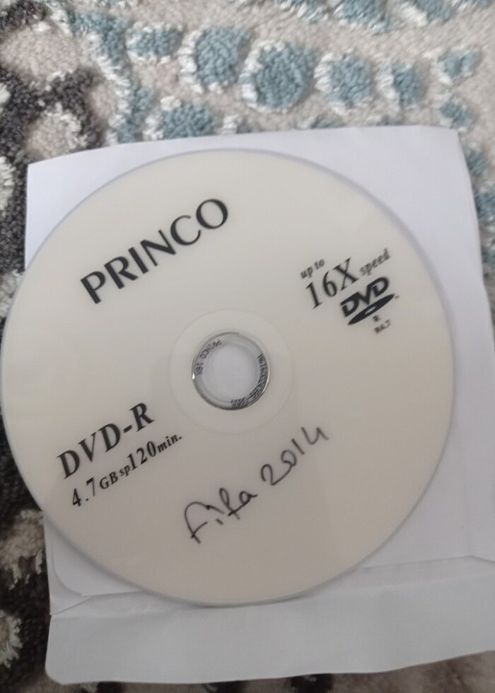 PS2 oyunu fifa 14 dvd üzerine basılmış - Görsel 2