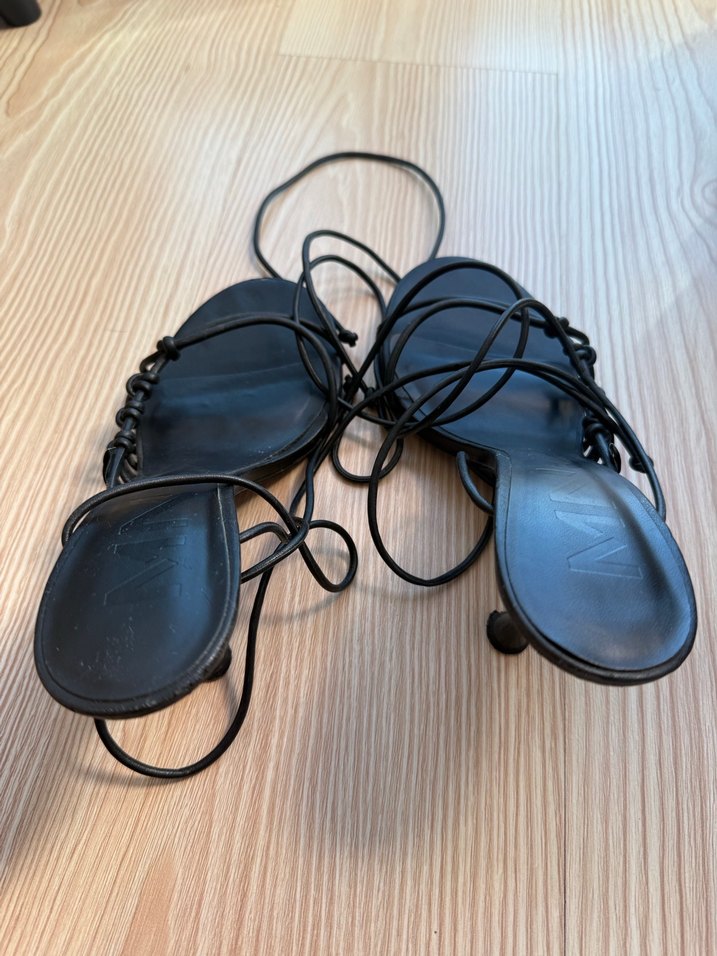 Siyah mango Bağcıklı Topuklu Sandalet - Görsel 3