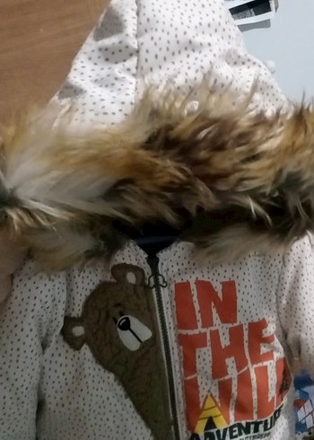 Kapüşonlu Kürklü Çocuk Mont - Görsel 3